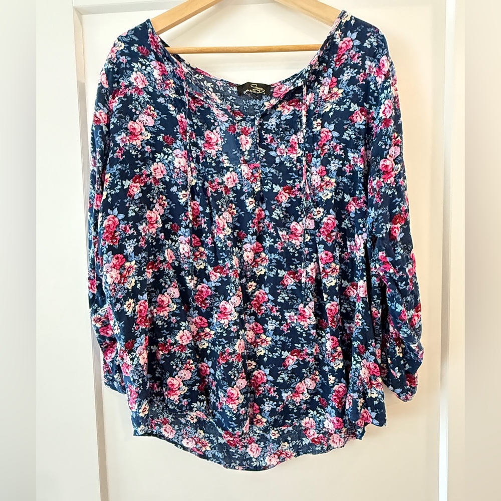 Suzanne Betro Pink and Blue Relaxed Buttoned Blouse